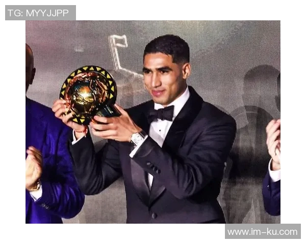 姆伯莫盛赞萨拉赫为非洲最佳阿什拉夫称霸世界右后卫之巅