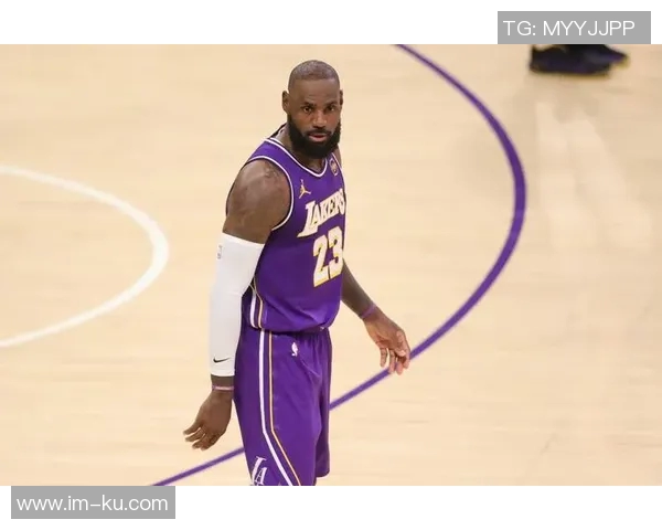 詹姆斯称赞尼克史密斯得分能力认为这早已是常态表现